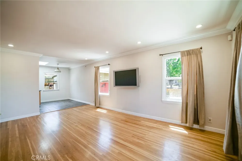 20828 Brighton Torrance, CA 90501