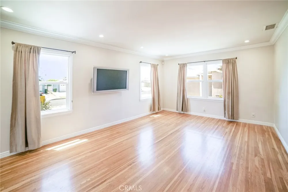 20828 Brighton Torrance, CA 90501
