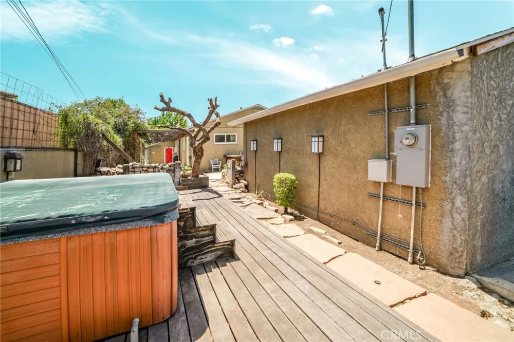 20828 Brighton Torrance, CA 90501
