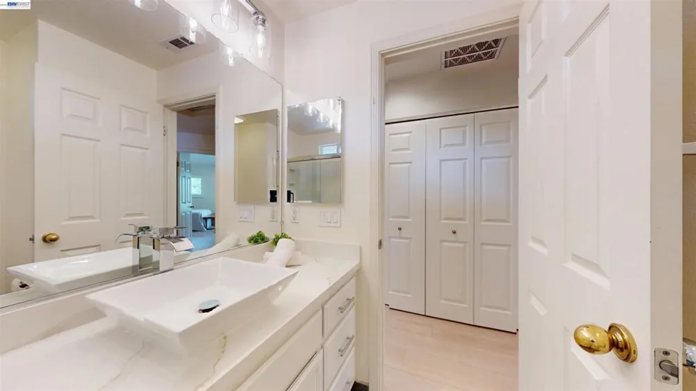 3412 Fitzsimmons Cmn Fremont, CA 94538