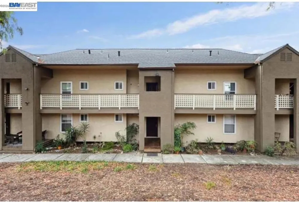 680 Dartmore Lane #260 Hayward, CA 94544