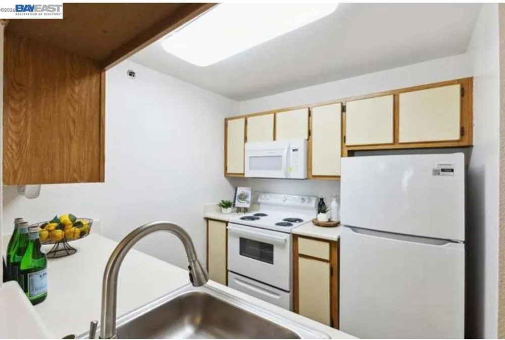 680 Dartmore Lane #260 Hayward, CA 94544