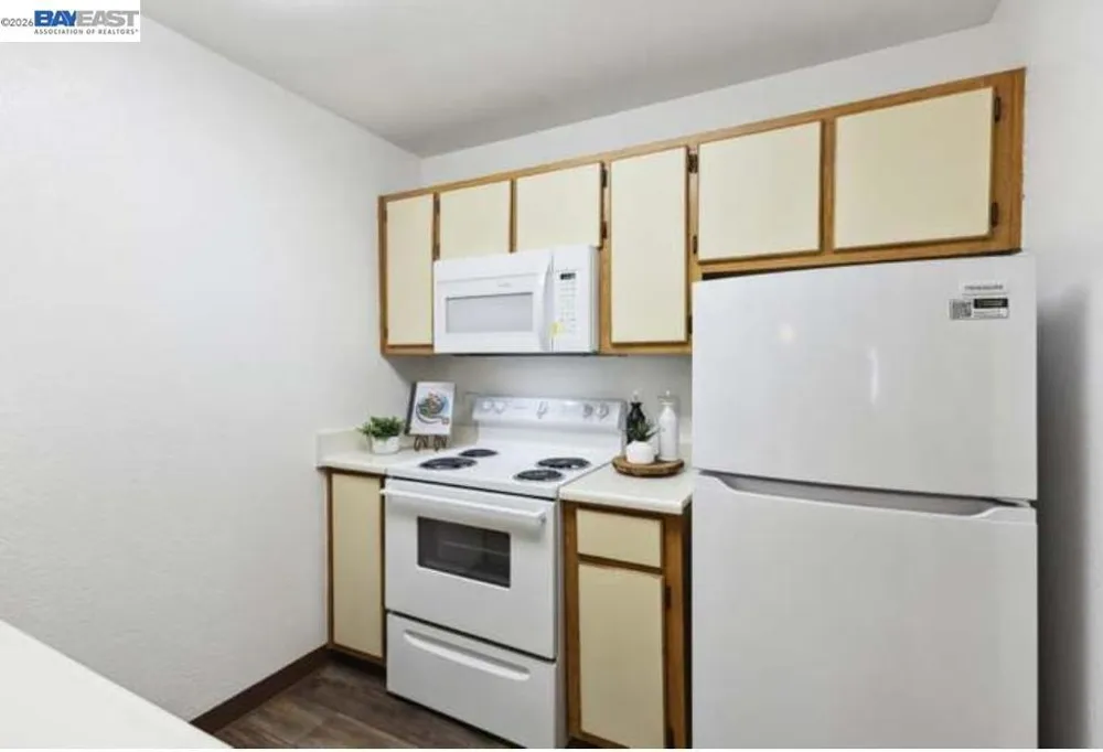 680 Dartmore Lane #260 Hayward, CA 94544