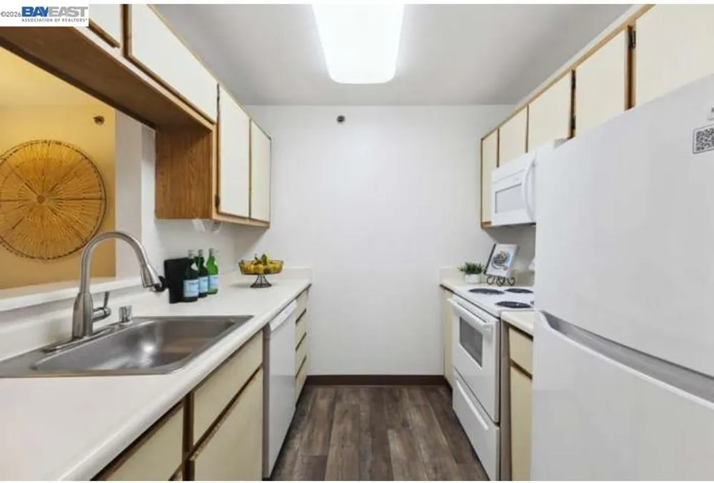 680 Dartmore Lane #260 Hayward, CA 94544