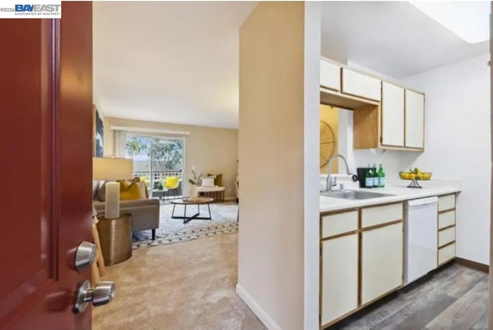680 Dartmore Lane #260 Hayward, CA 94544
