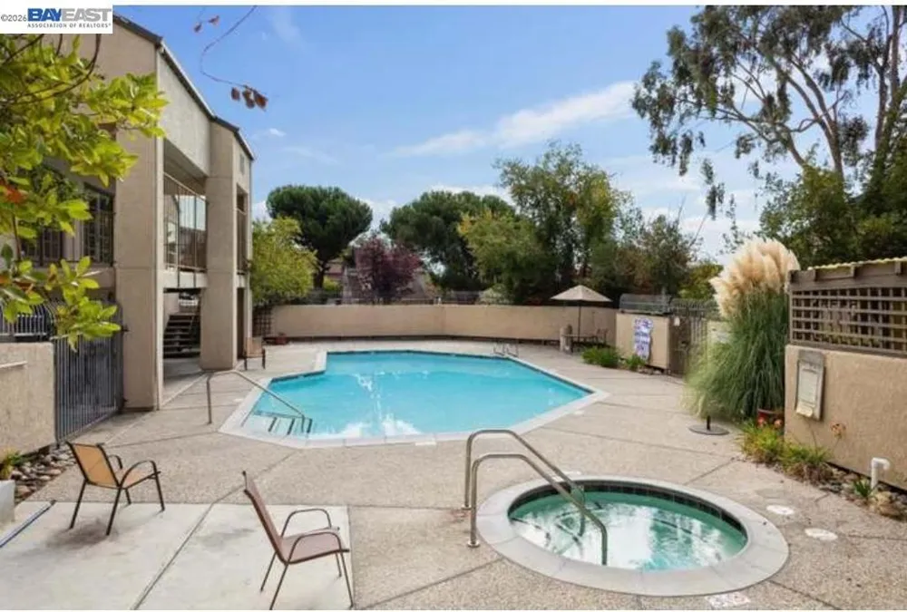 680 Dartmore Lane #260 Hayward, CA 94544