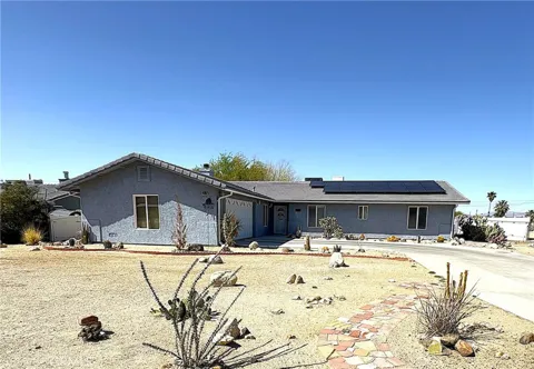 74404 Pinon