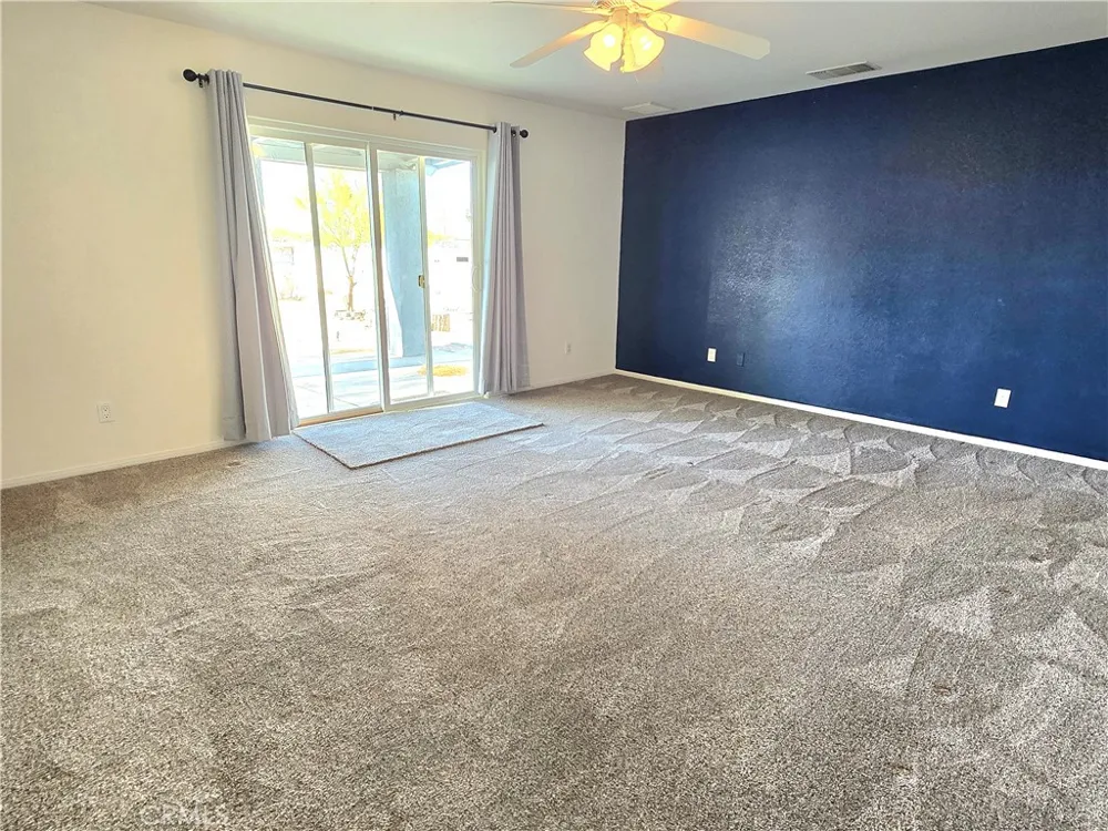 74404 Pinon 29 Palms, CA 92277