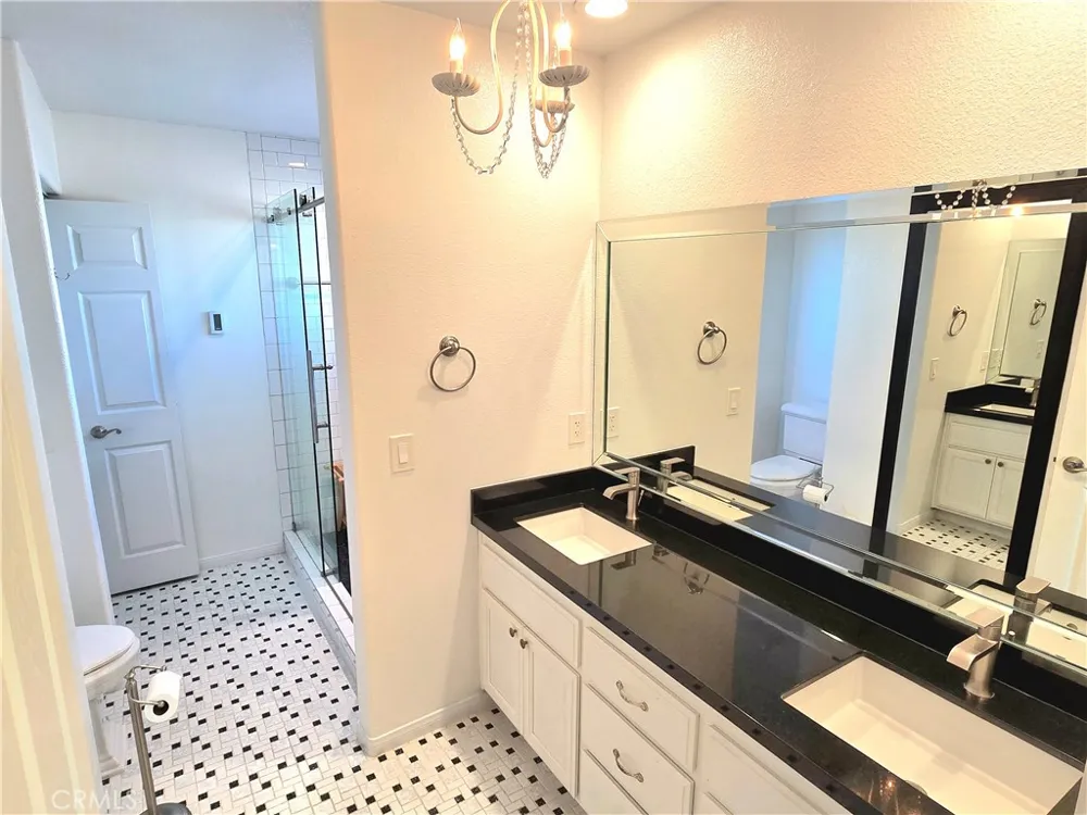 74404 Pinon 29 Palms, CA 92277
