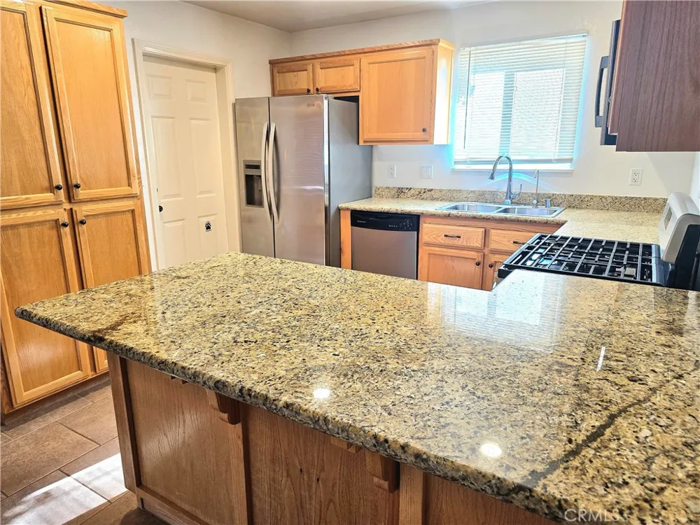 74404 Pinon 29 Palms, CA 92277