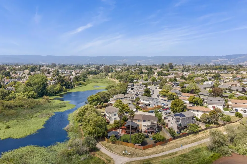 155 Montebello Drive Watsonville, CA 95076