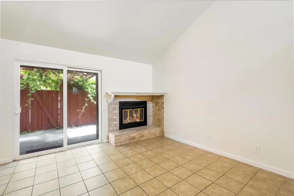 155 Montebello Drive Watsonville, CA 95076
