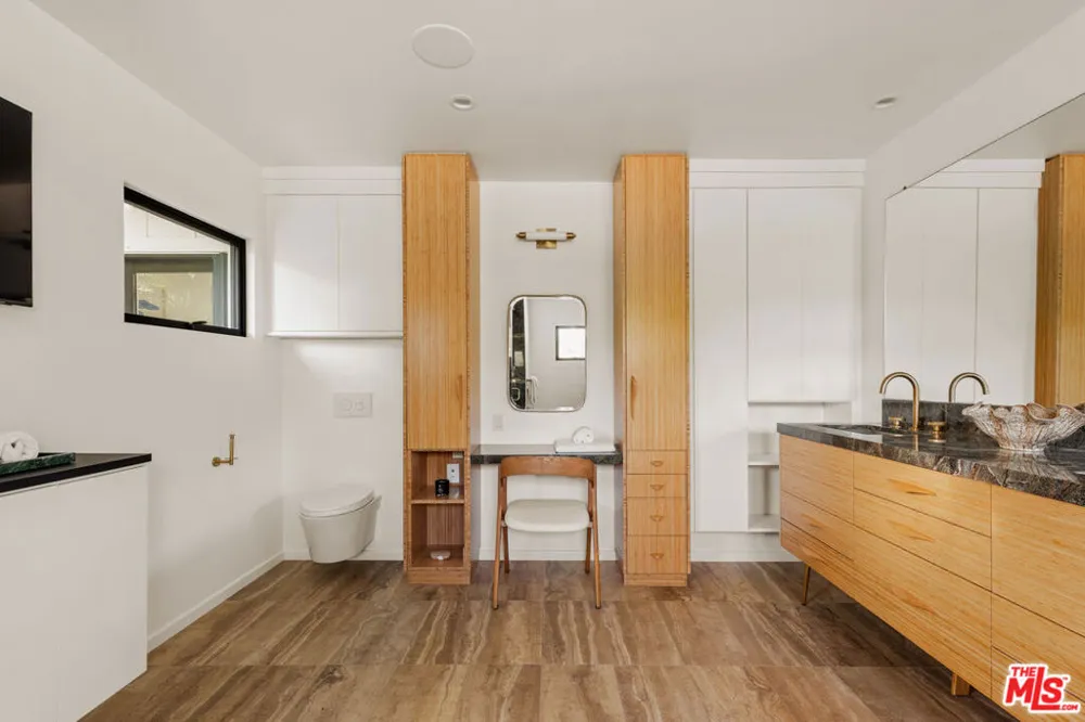 803 Country Club Drive Ojai, CA 93023