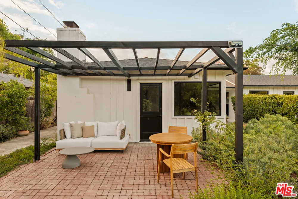 803 Country Club Drive Ojai, CA 93023