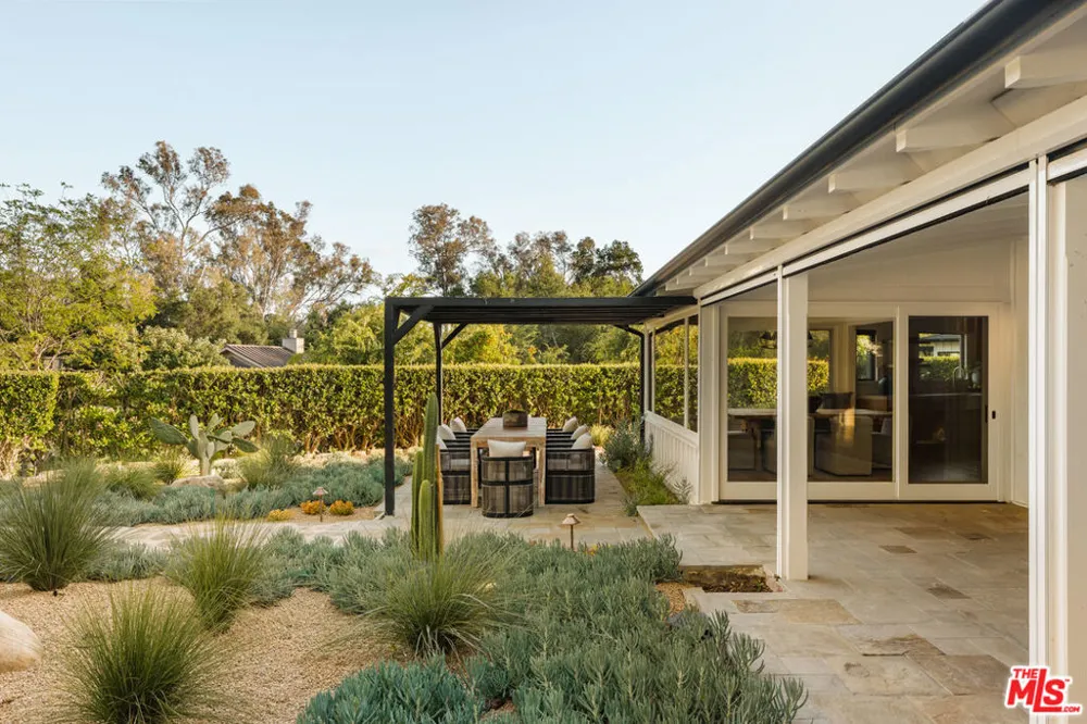 803 Country Club Drive Ojai, CA 93023