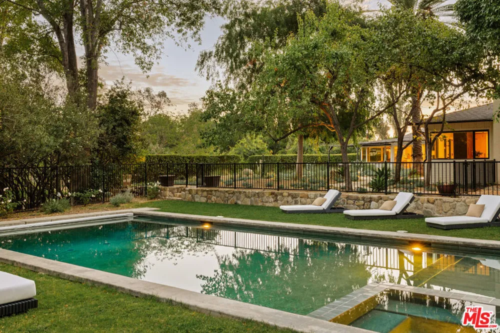 803 Country Club Drive Ojai, CA 93023