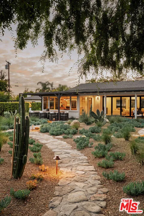 803 Country Club Drive Ojai, CA 93023