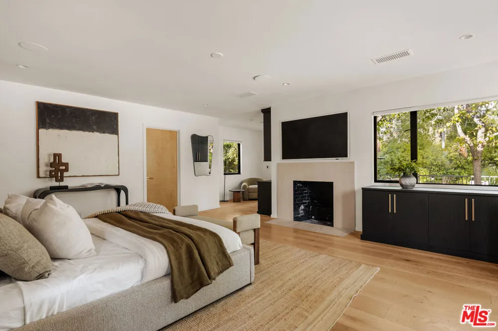 803 Country Club Drive Ojai, CA 93023