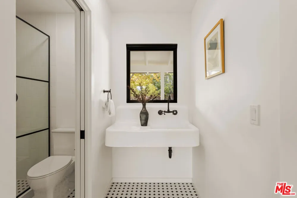 803 Country Club Drive Ojai, CA 93023