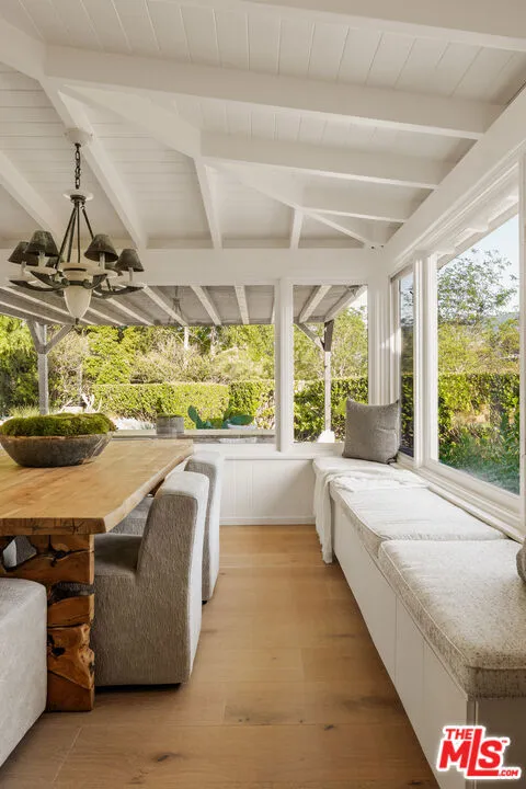 803 Country Club Drive Ojai, CA 93023