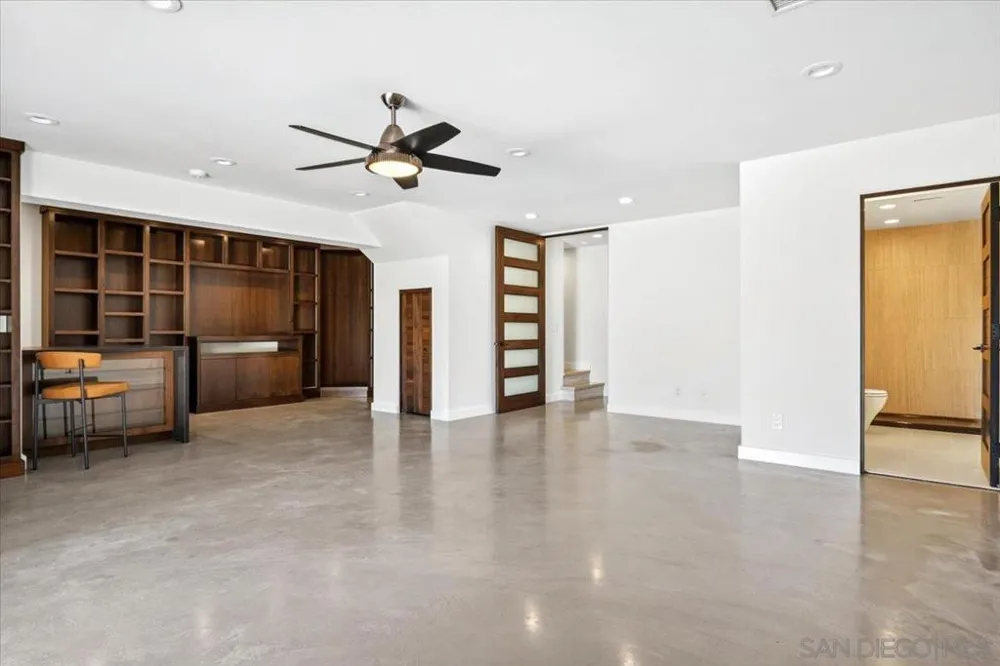 1769 Plum San Diego, CA 92106