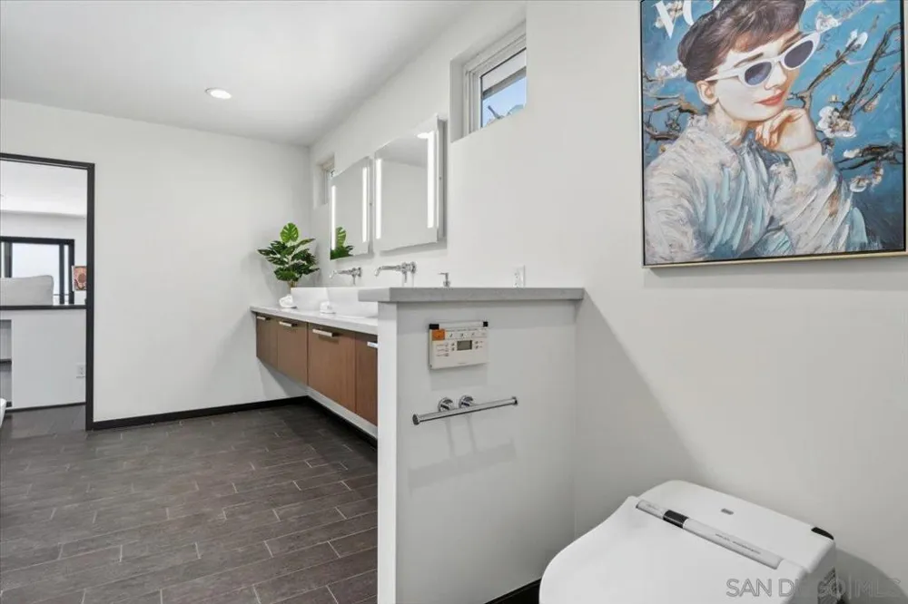 1769 Plum San Diego, CA 92106