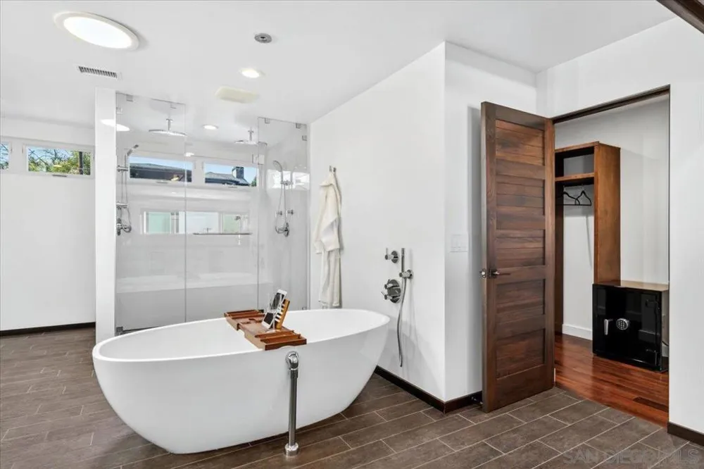 1769 Plum San Diego, CA 92106