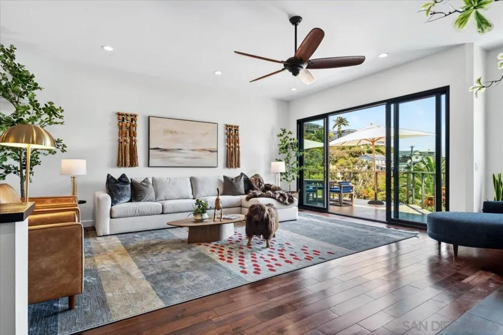 1769 Plum San Diego, CA 92106