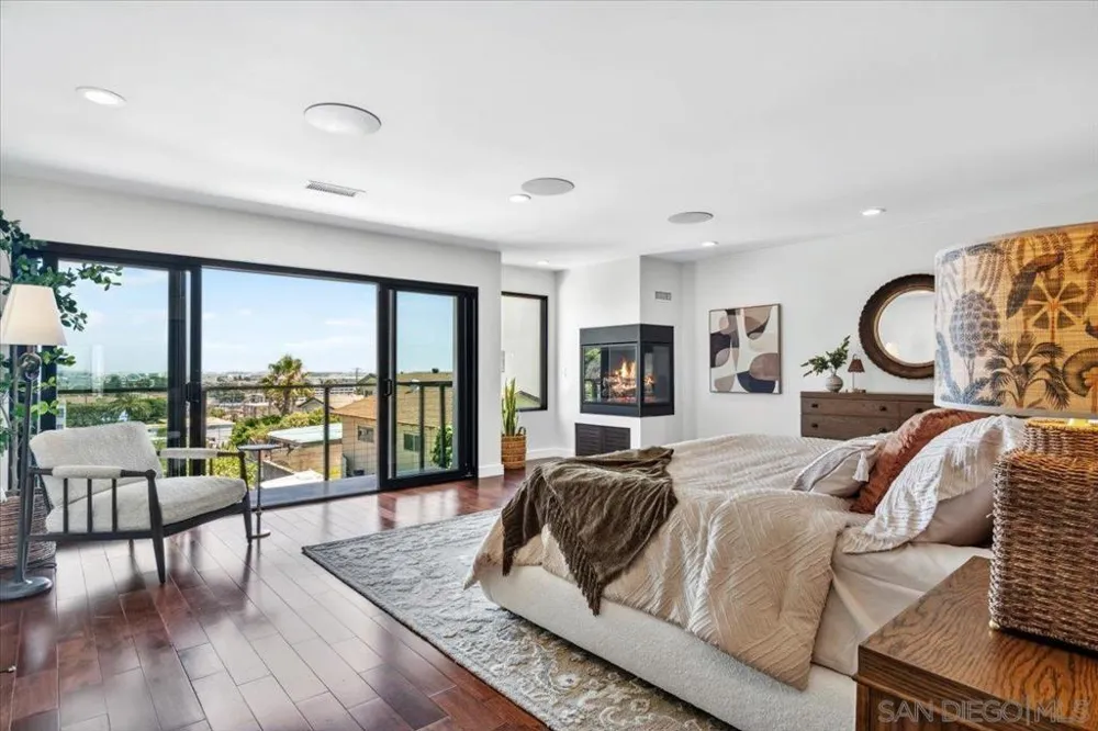 1769 Plum San Diego, CA 92106