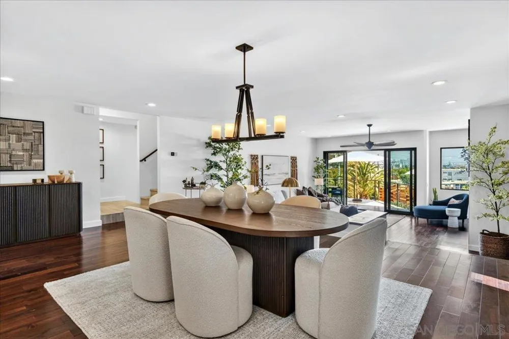 1769 Plum San Diego, CA 92106