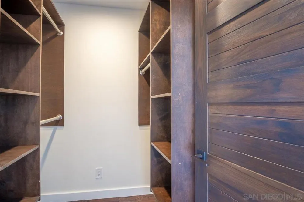 1769 Plum San Diego, CA 92106