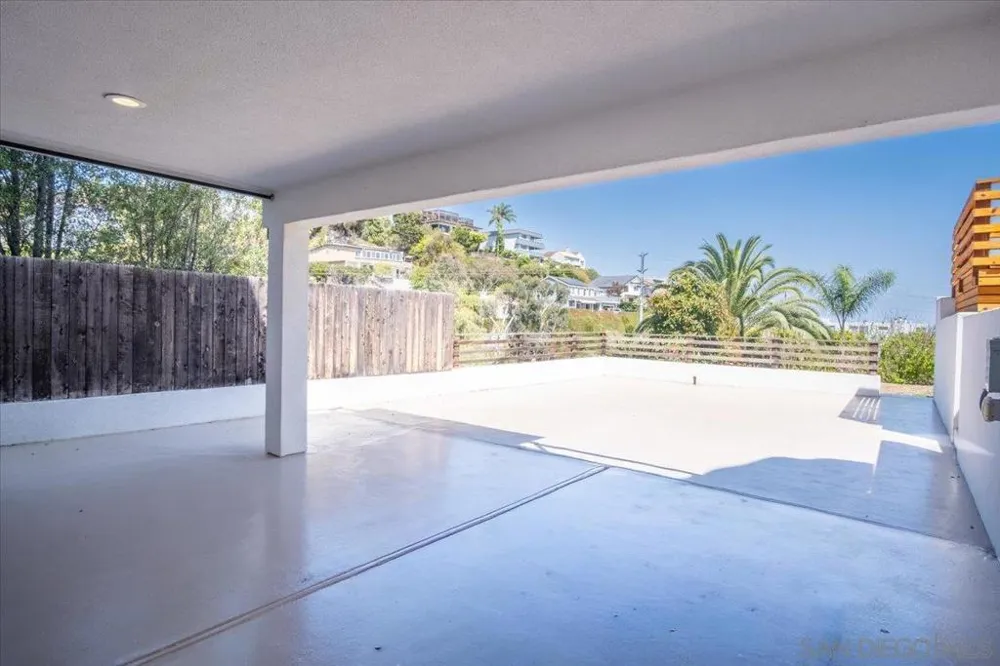 1769 Plum San Diego, CA 92106