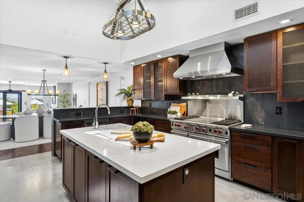 1769 Plum San Diego, CA 92106