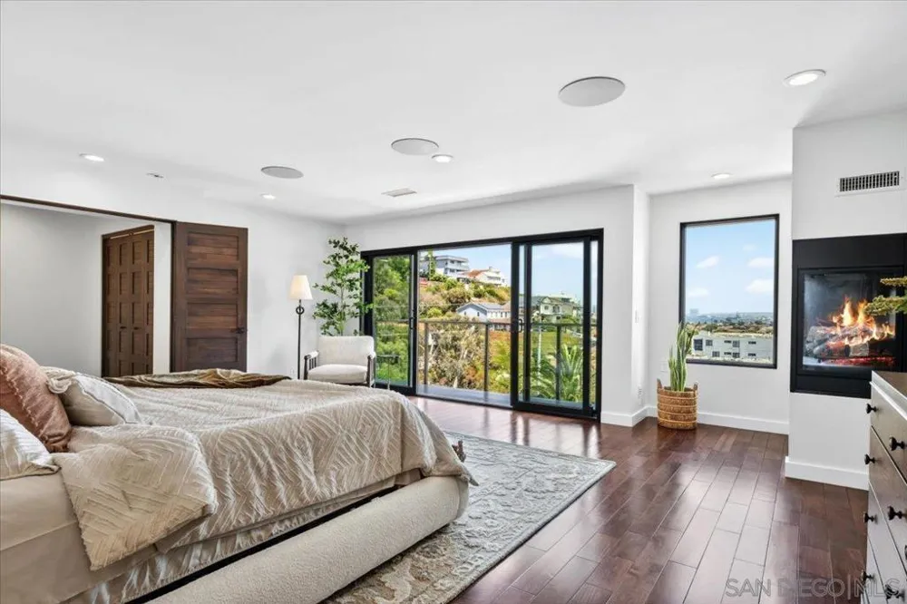 1769 Plum San Diego, CA 92106