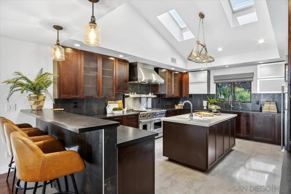 1769 Plum San Diego, CA 92106