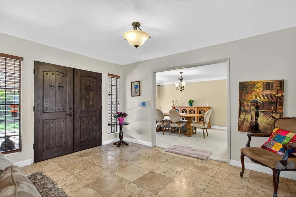 11330 Crazy Horse Dr Lakeside, CA 92040