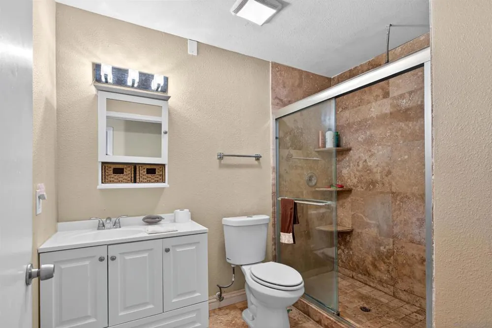 11330 Crazy Horse Dr Lakeside, CA 92040