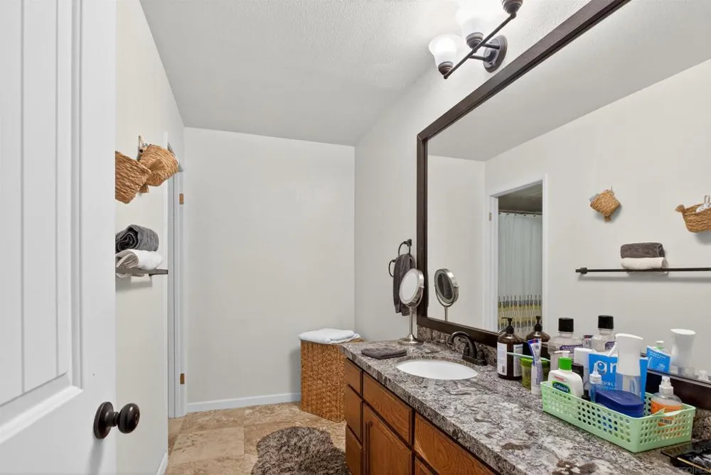 11330 Crazy Horse Dr Lakeside, CA 92040