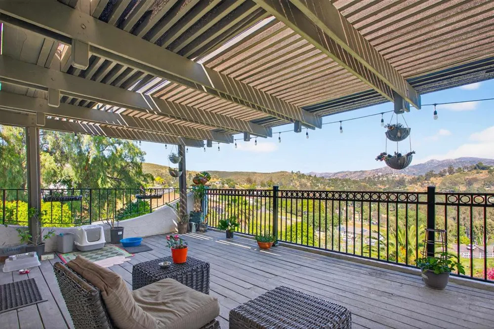 11330 Crazy Horse Dr Lakeside, CA 92040