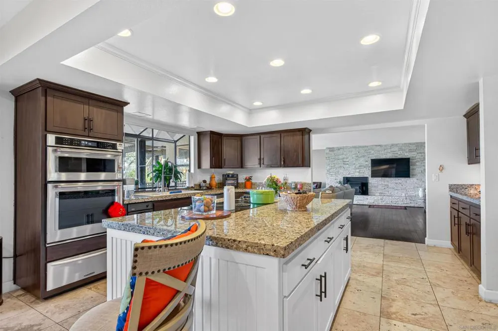11330 Crazy Horse Dr Lakeside, CA 92040