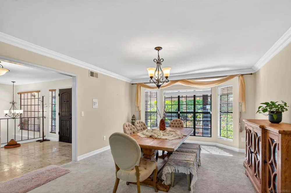 11330 Crazy Horse Dr Lakeside, CA 92040