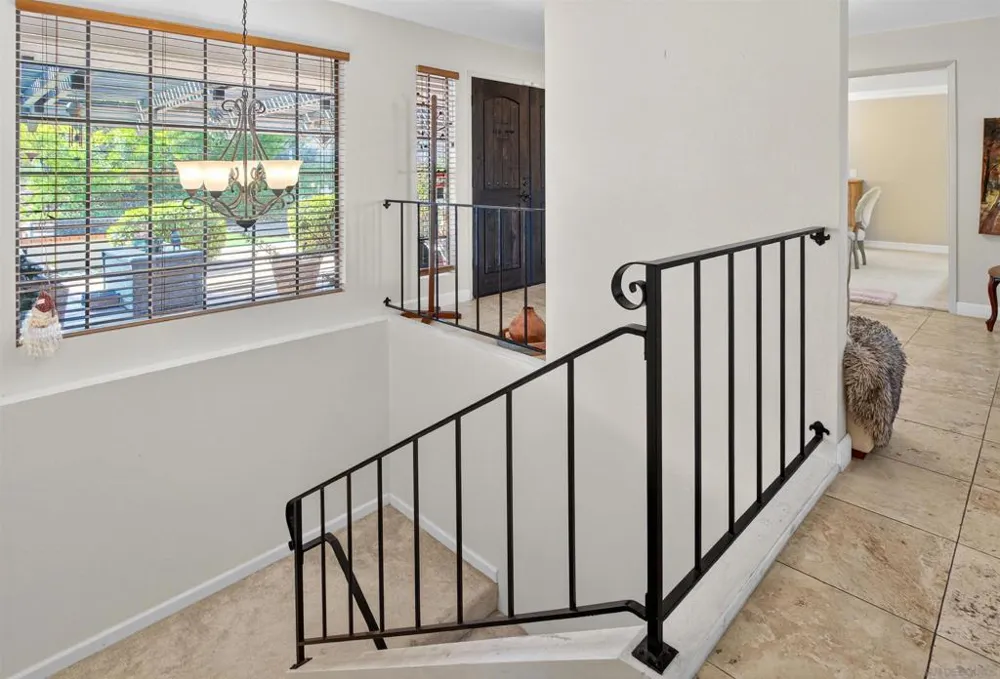 11330 Crazy Horse Dr Lakeside, CA 92040