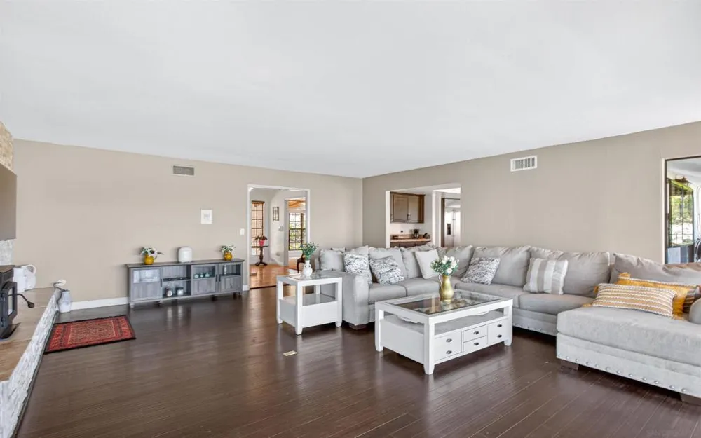 11330 Crazy Horse Dr Lakeside, CA 92040