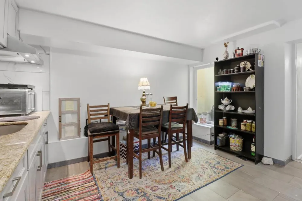 216 Rio Verde Street Daly City, CA 94014
