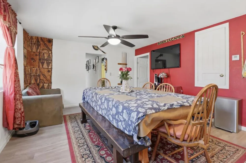 216 Rio Verde Street Daly City, CA 94014