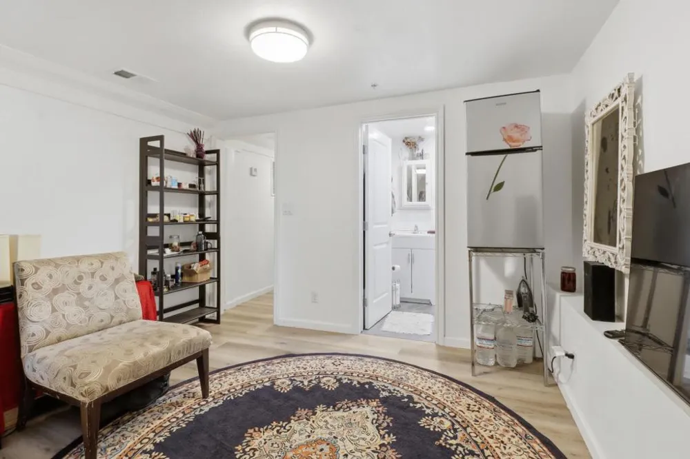 216 Rio Verde Street Daly City, CA 94014