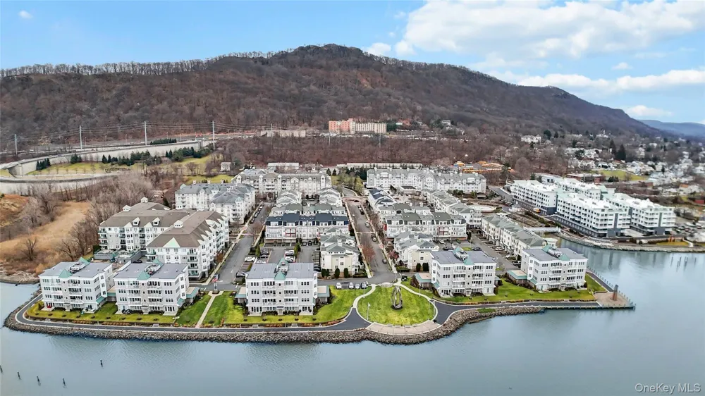 3 Harbor Pointe Drive Haverstraw, NY 10927
