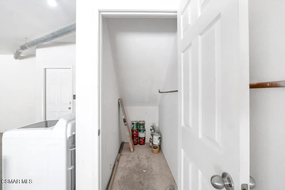 141 Via Aldea Newbury Park, CA 91320