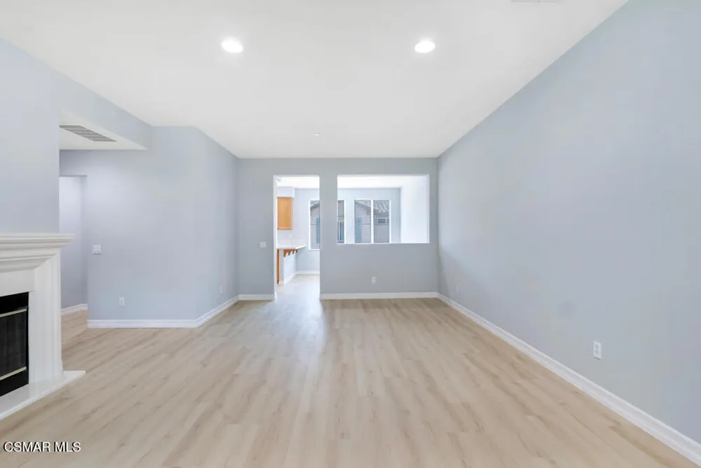 141 Via Aldea Newbury Park, CA 91320