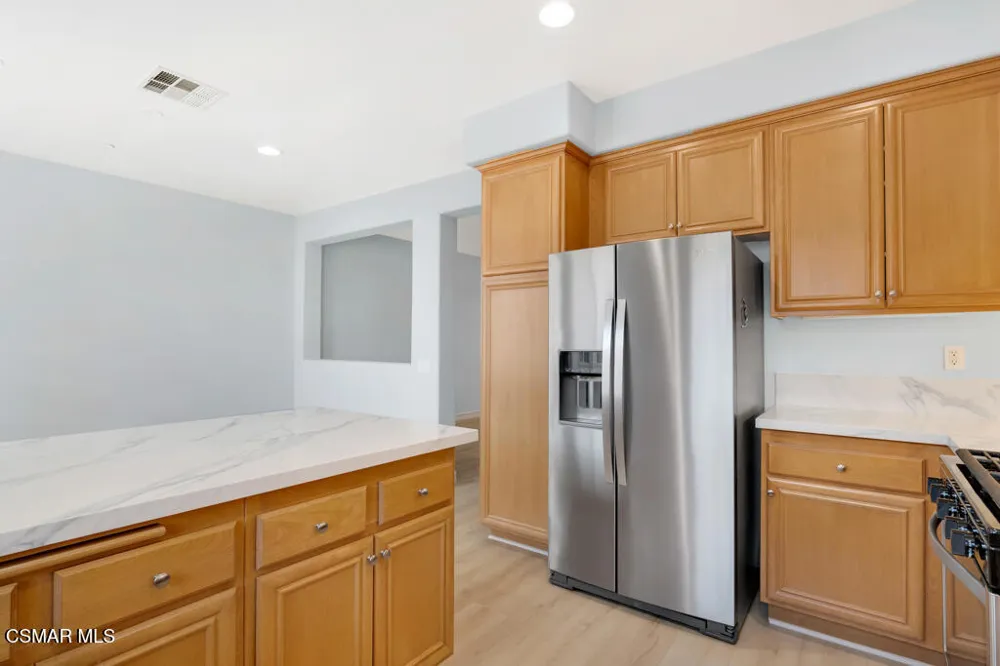 141 Via Aldea Newbury Park, CA 91320